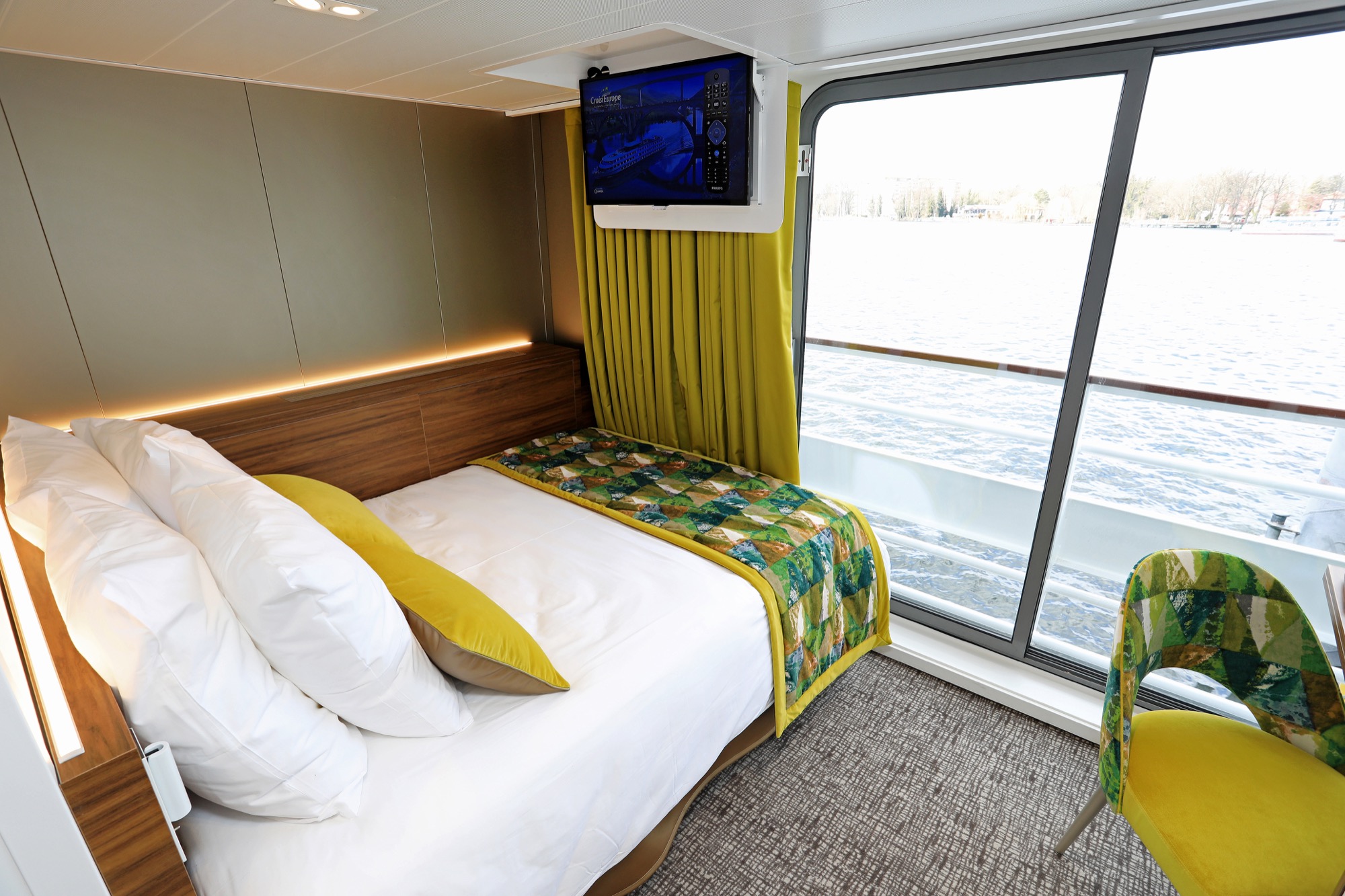 CroisiEurope MS Elbe Princesse II Disabled Cabin.jpg